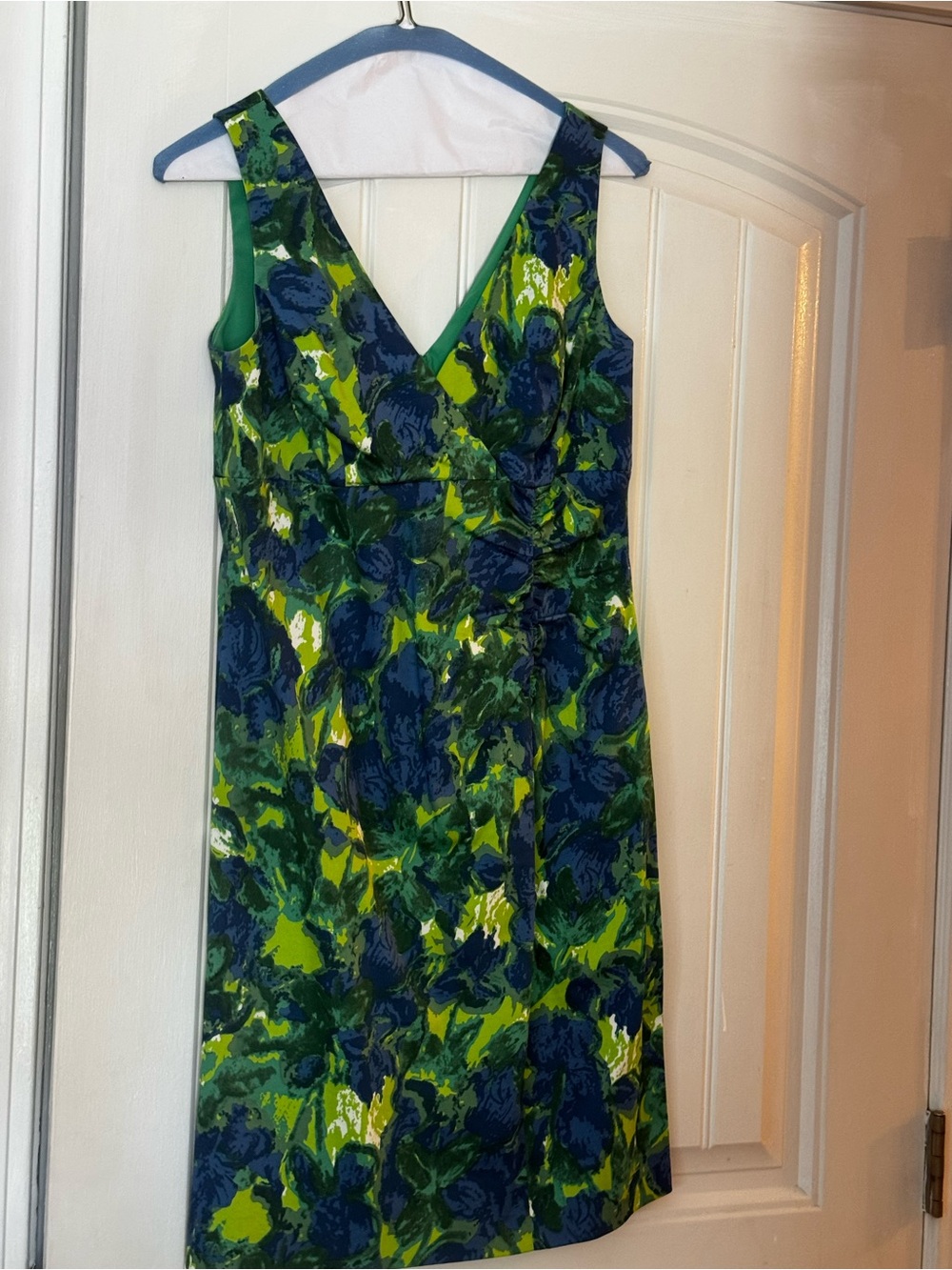 Donna Ricco Blue and Green Floral V-Neck Midi Dress